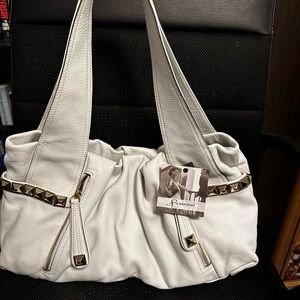 B. Makowsky White Leather Purse